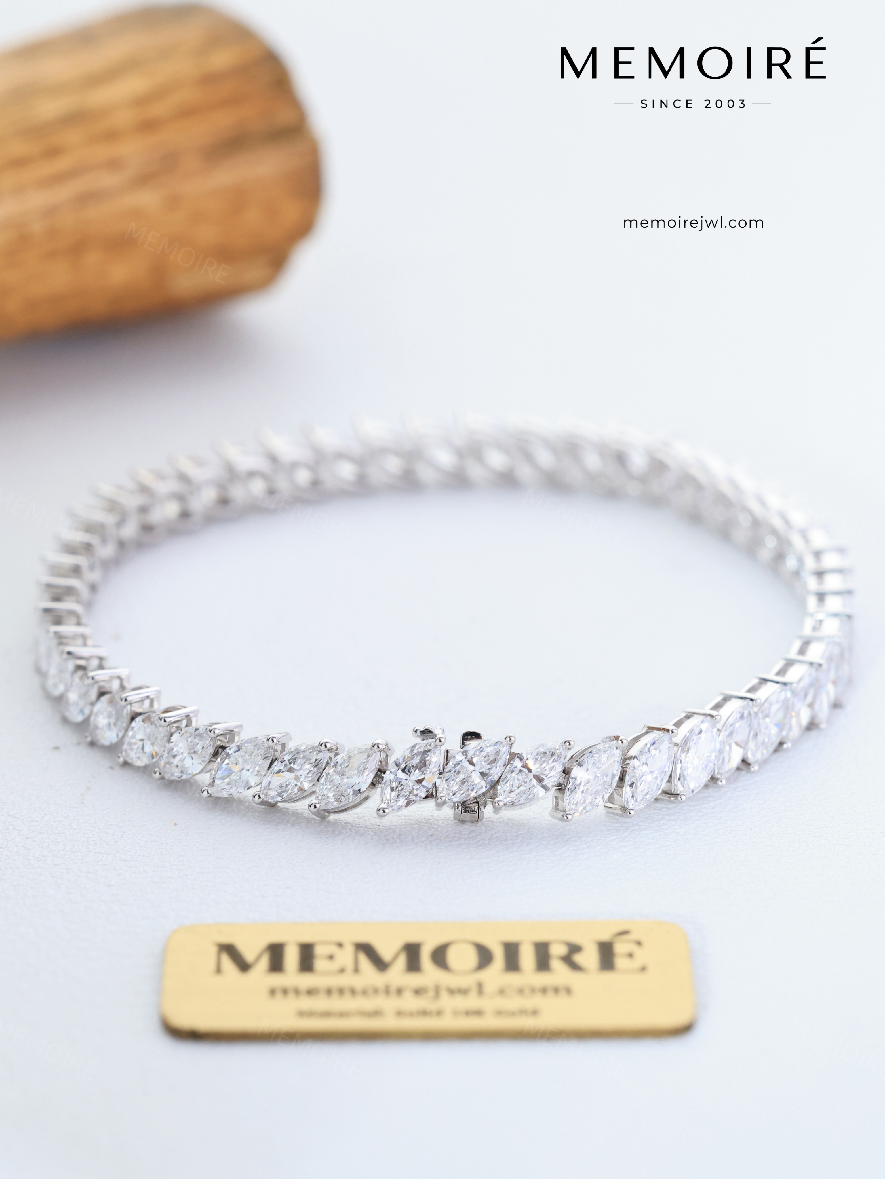 MEMOIRÉ 14K White Gold Marquise Cut Stone Tennis Bracelet